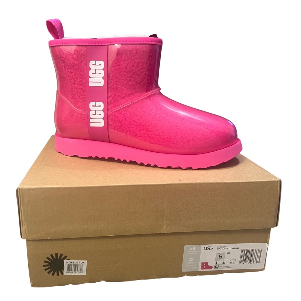 BRAND NEW UGG boots